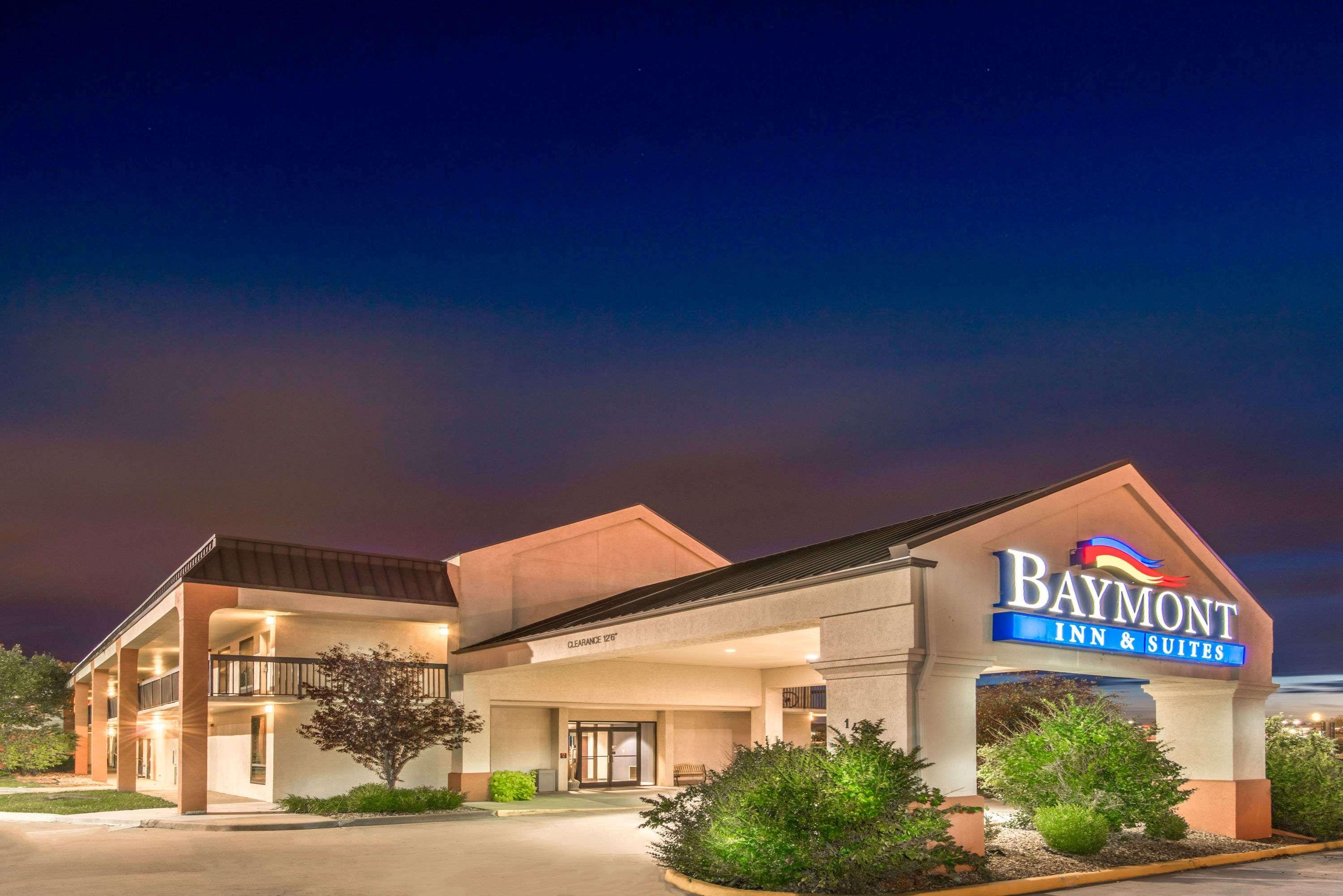 Baymont By Wyndham Topeka Luaran gambar